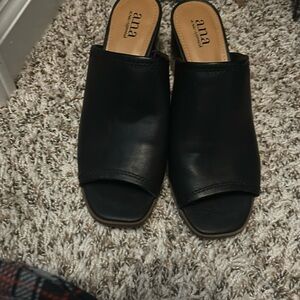 Black heels